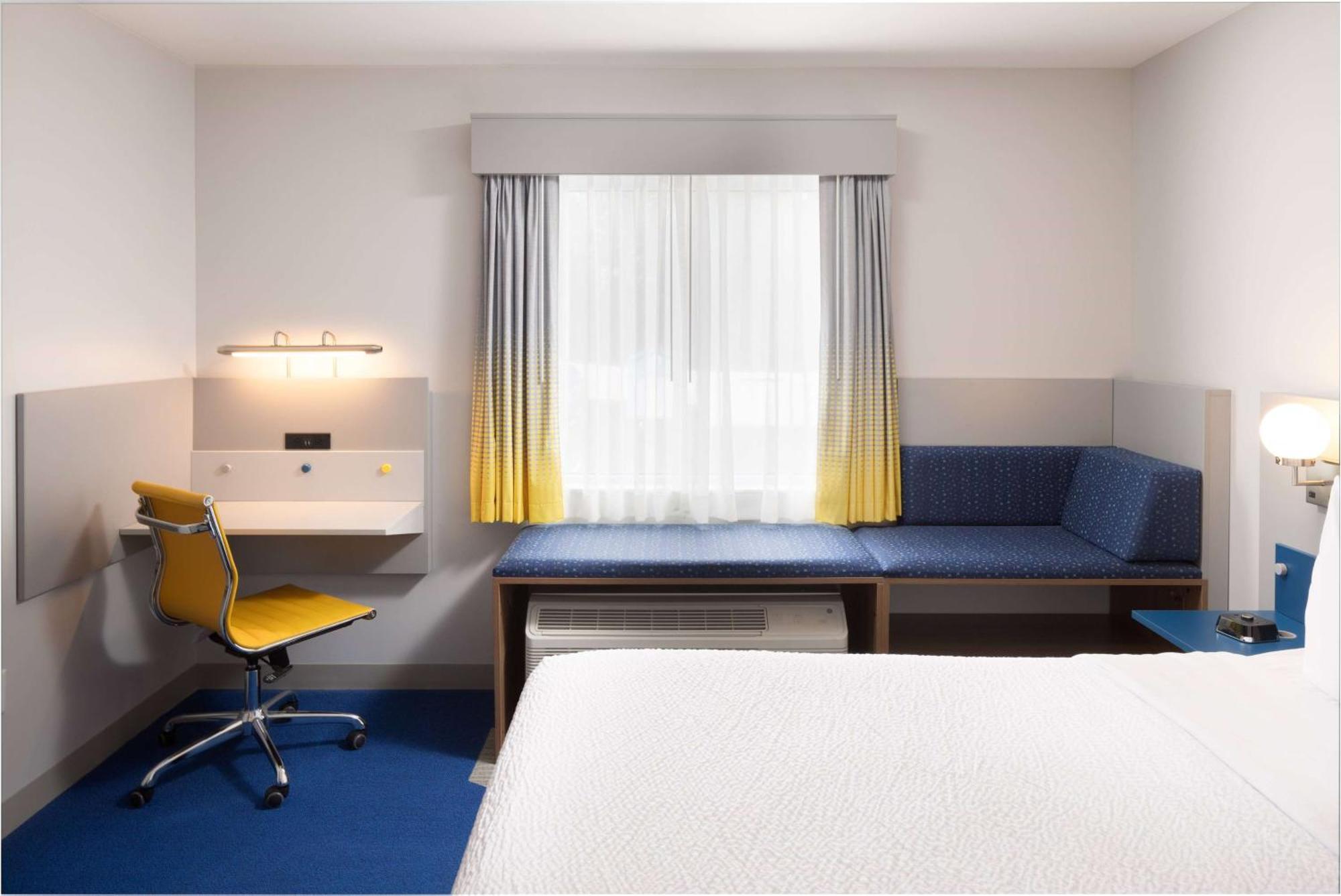 Microtel Inn & Suites By Wyndham Macedon Eksteriør billede