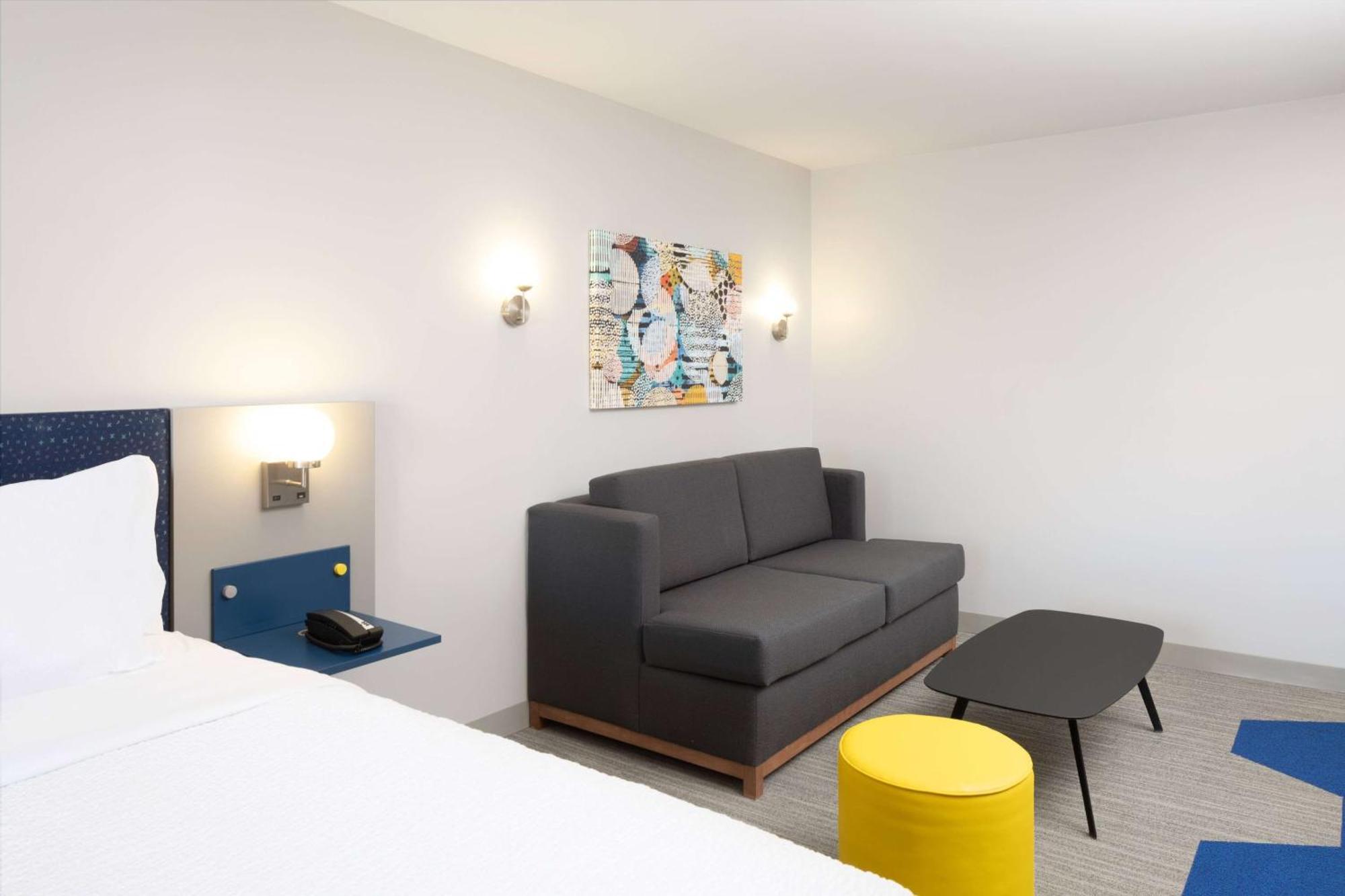 Microtel Inn & Suites By Wyndham Macedon Eksteriør billede